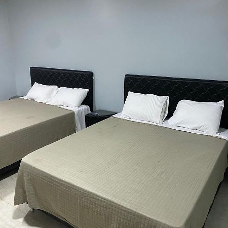 Espana Suites Hotel ซิวดัดเดลเอสเต ภายนอก รูปภาพ